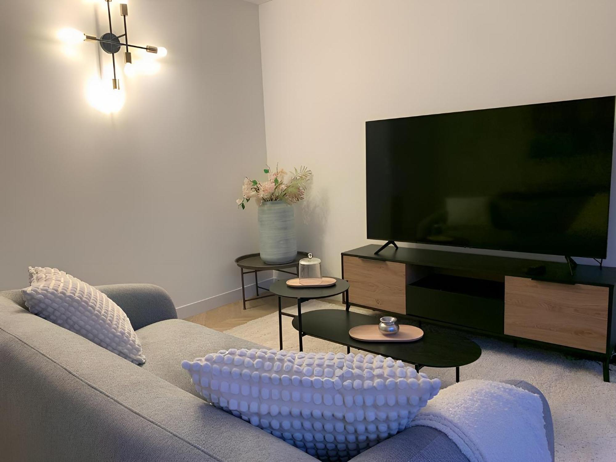 Magnifique Appartement, 3 Min De Paris Levallois-Perret Esterno foto