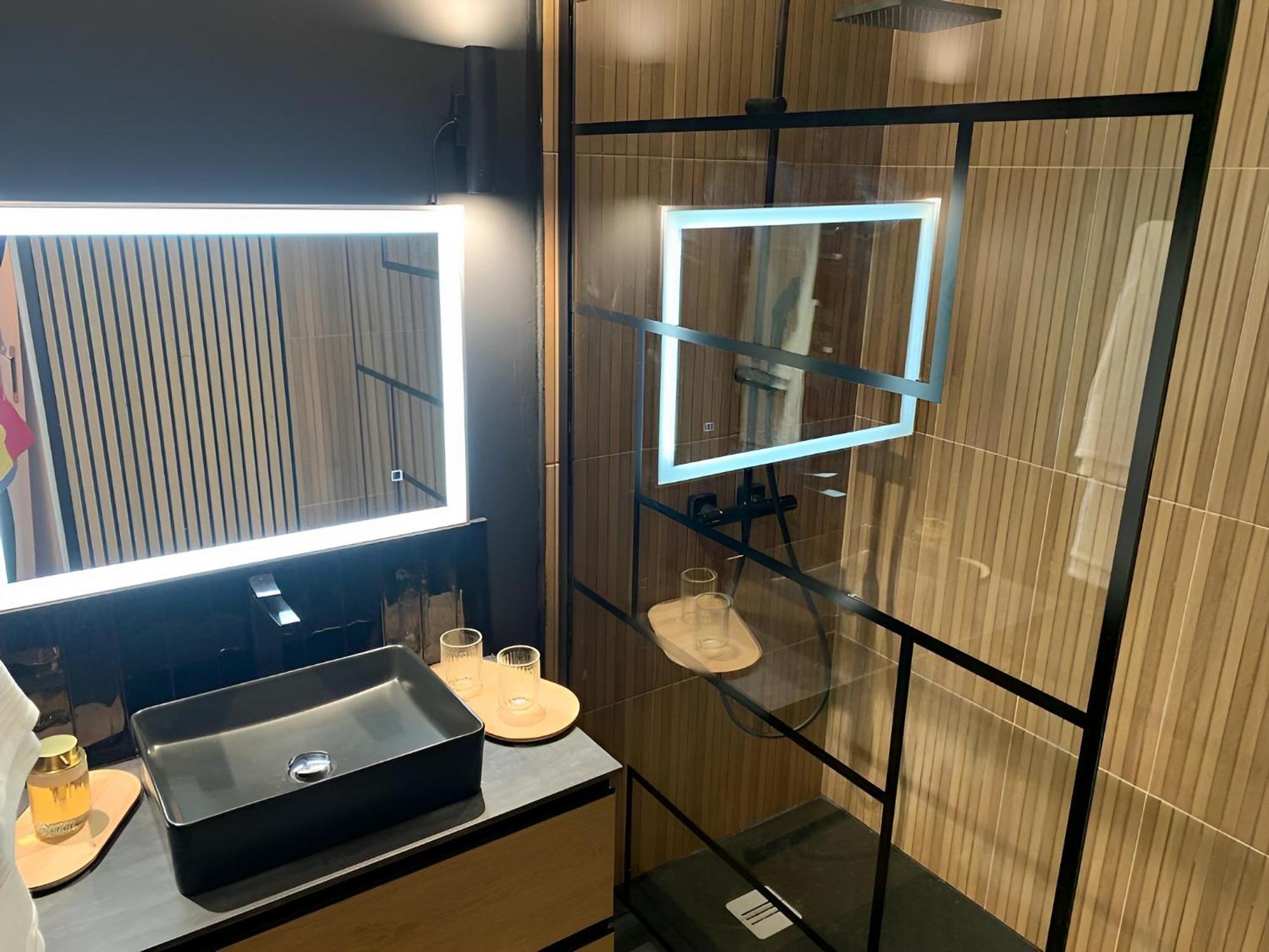 Magnifique Appartement, 3 Min De Paris Levallois-Perret Esterno foto